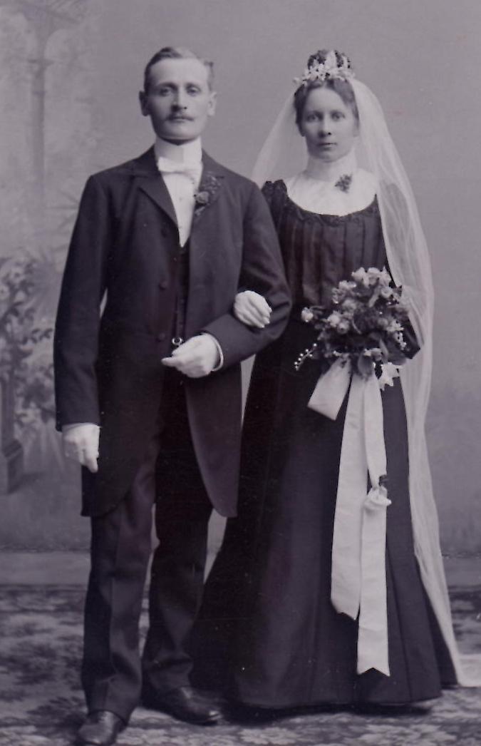 dop_broumlllop_begravning_mm_1903-10-10_ferdinand_liljedahl_o_maria_andersson.jpg